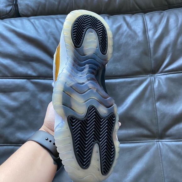 Closing ceremony jordan 11s - Picture 2 of 7